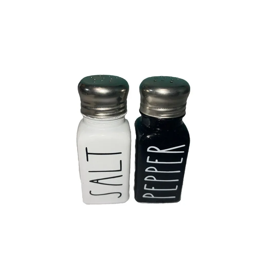 Heartland Home Farmhouse Ceramic‎ Salt and Pepper Shakers Set (Black & White)